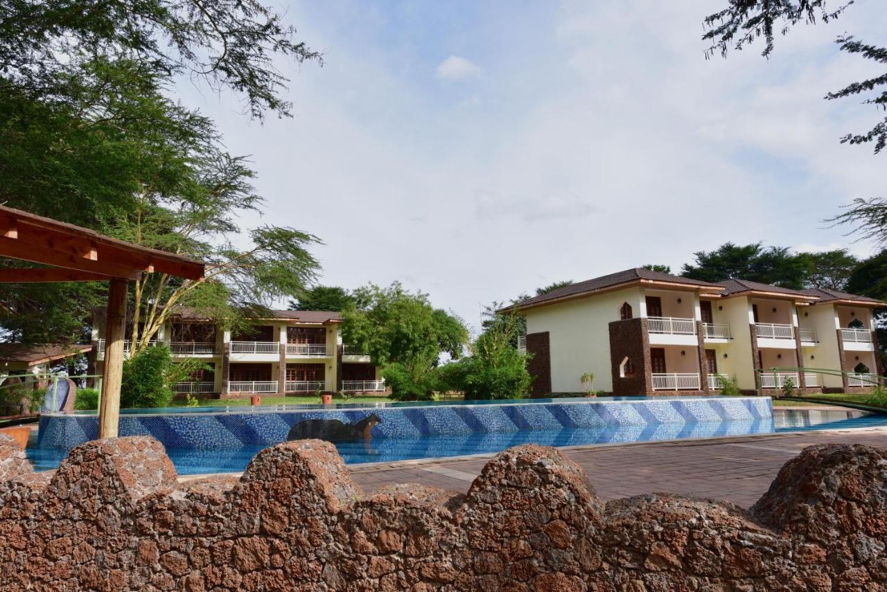 Hunters Lodge Twaandu Luaran gambar