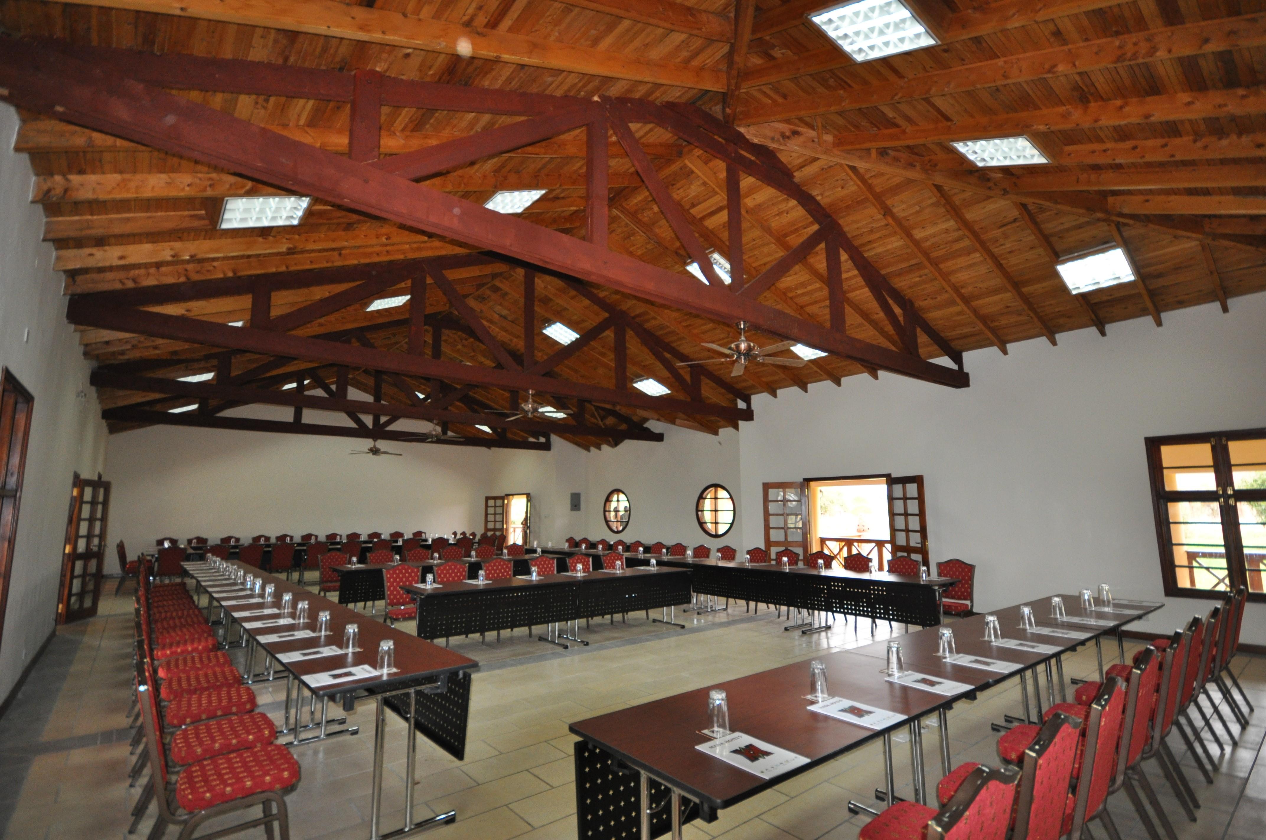 Hunters Lodge Twaandu Luaran gambar
