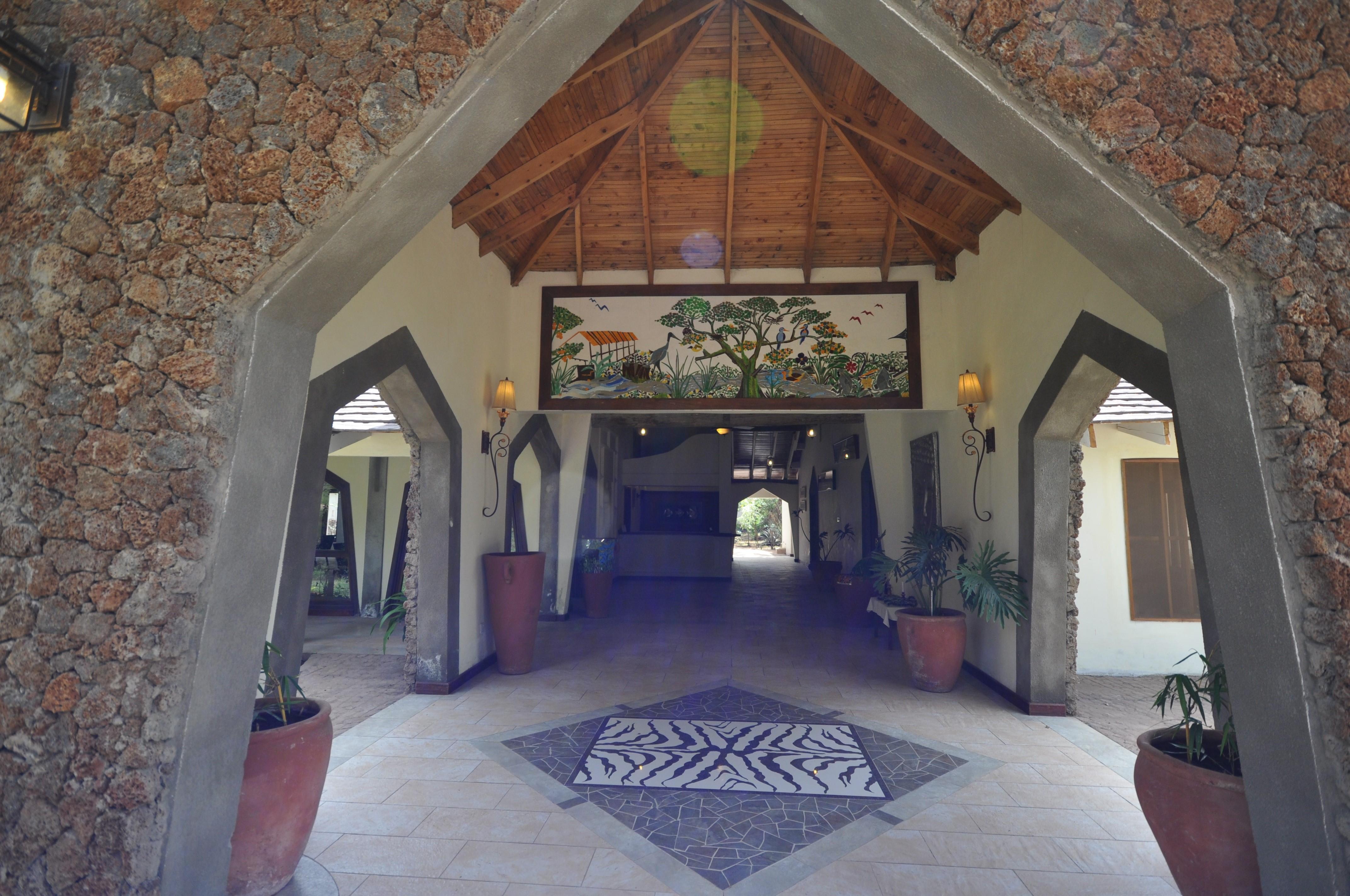 Hunters Lodge Twaandu Luaran gambar