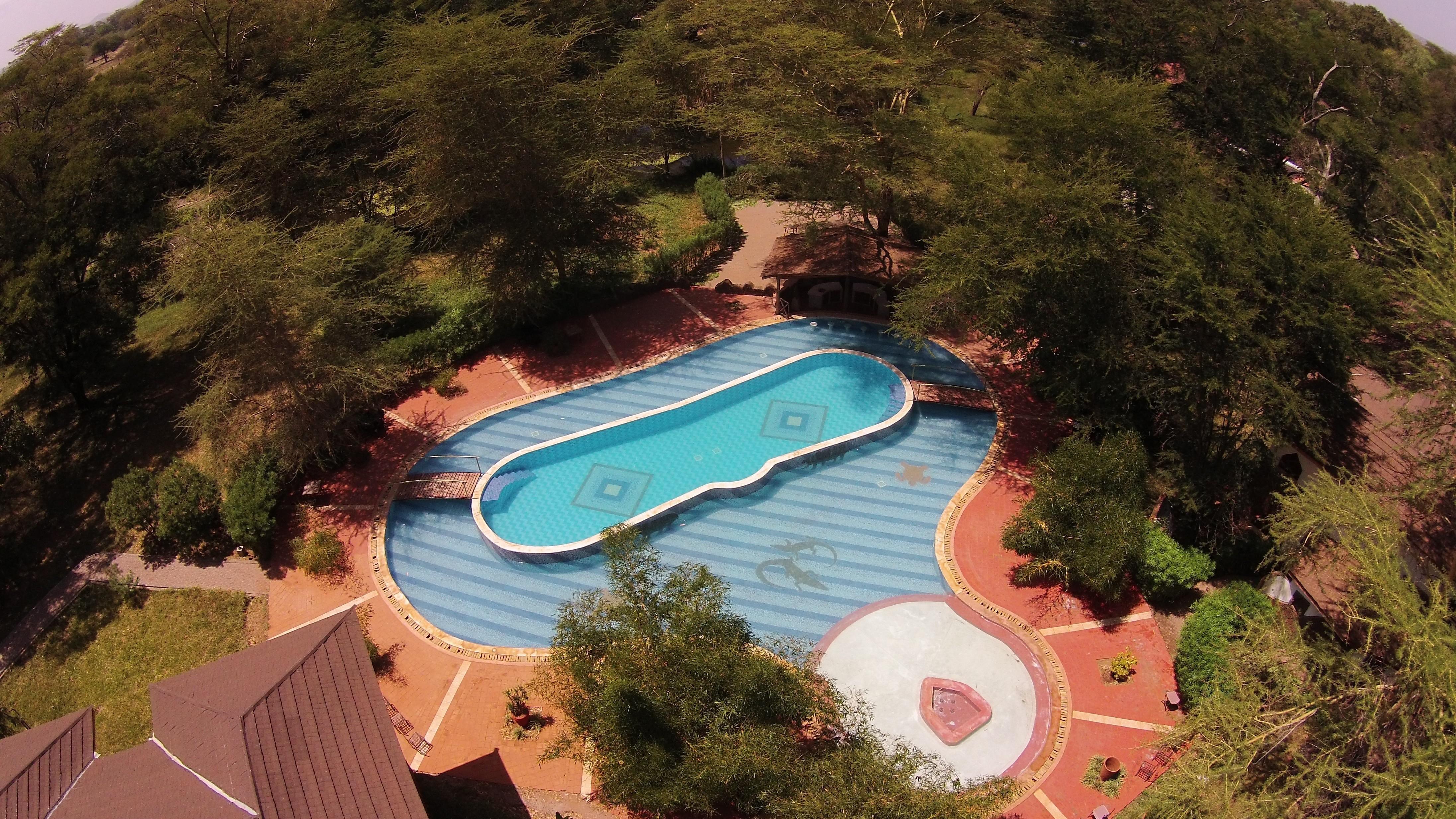Hunters Lodge Twaandu Luaran gambar